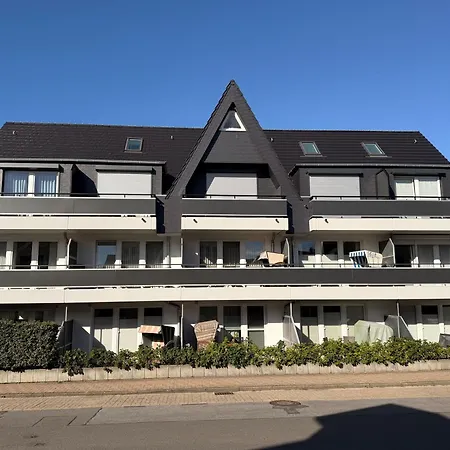 Bötticherstraße 4, App 7 *